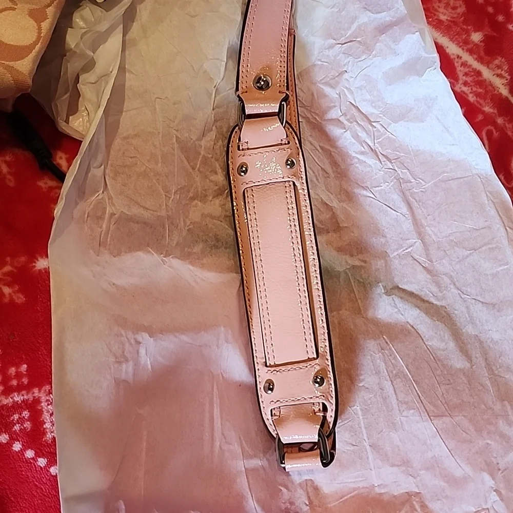 SOLD TO AUNT YV Coach Pink Signiture Ashley Bag + Wallet & checkbook š„ - Picture 4 of 10